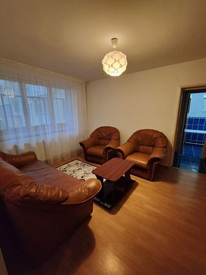 Inchiriez apartament 2 camere - 8