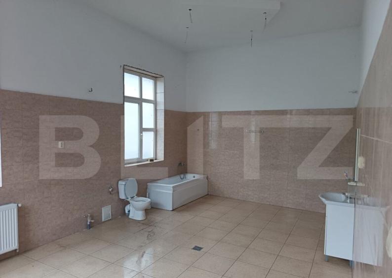 Casa cu 4 camere, 191 mp, zona Centrala, 0% Comision - 15