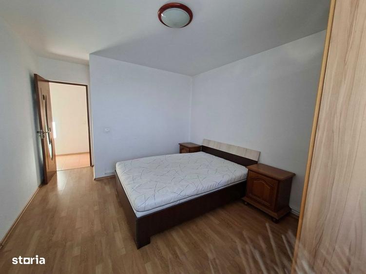Apartament cu 3 camere, et: 2/3 la vila in Piata Cluj - 5