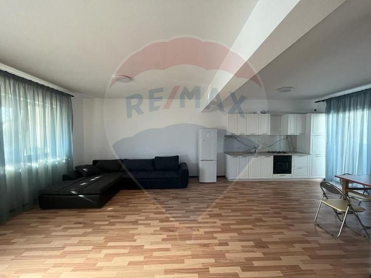 Casă / Vilă de vânzare str Dobrogeanu Gherea Radauti - 4