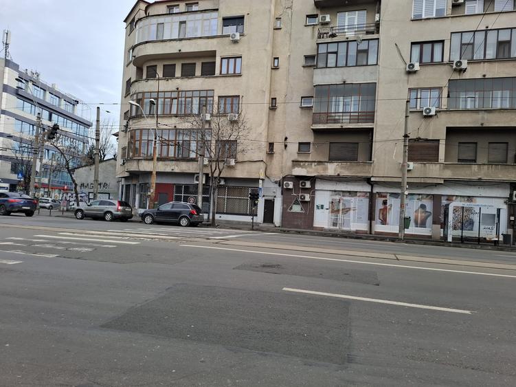 URGENT!, 3 spatii comerciale stradale, INSIRUITE, INCHIRIATE, NEGOCIABIL - 3