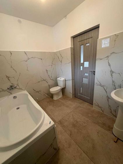 Casa de vanzare in Lazuri - 4