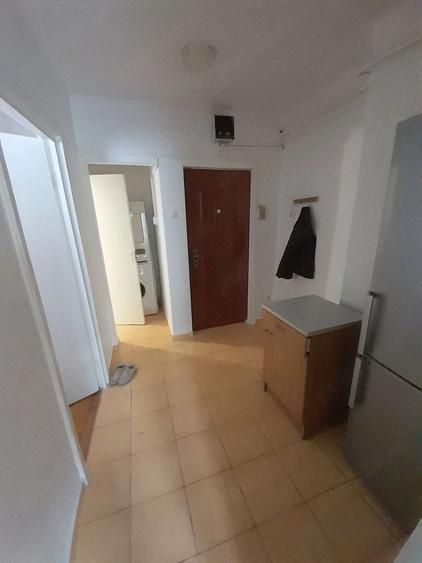 Se inchireaza apartament cu 1 cameră, pe strada Cutezanței - 3