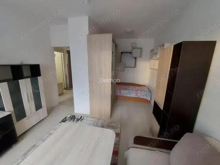 Garsoniera zona Coresi