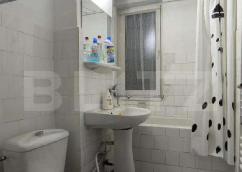 Apartament 2 camere, decomandat, etaj intermediar, zona Poli - 4