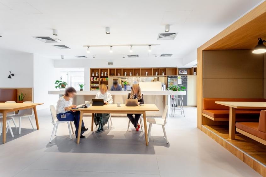 Spațiu de birou frumos proiectat pentru 1 persoană în Spaces Unirii - 3