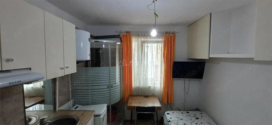 Camera- de inchiriat - Steagu - 3