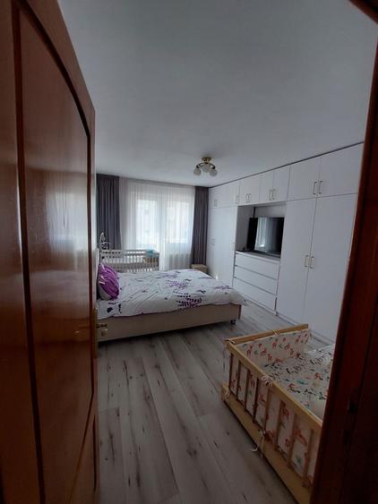 Se vinde apartament 2 camere zona Tudor - 6