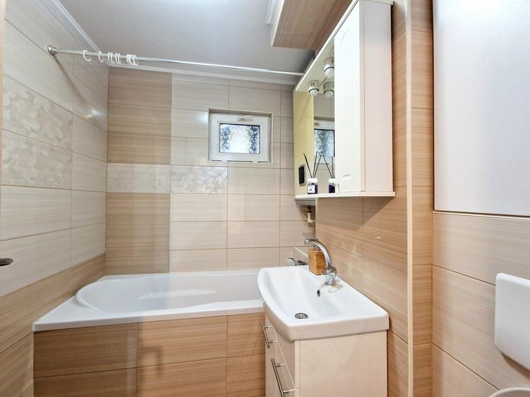 Apartament 3 camere de inchiriat termen lung Constanta - 15