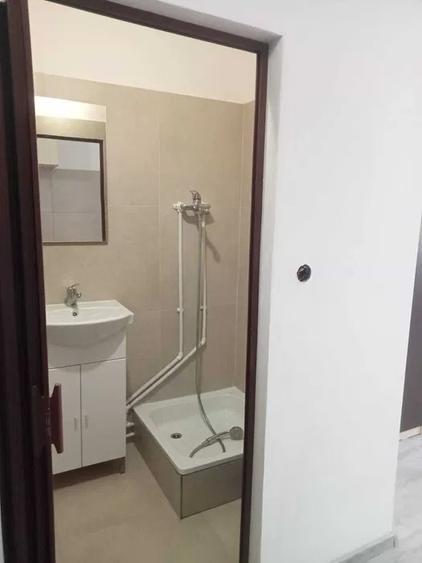 Garsoniera, etajul 2/4, zona Dacia - 5