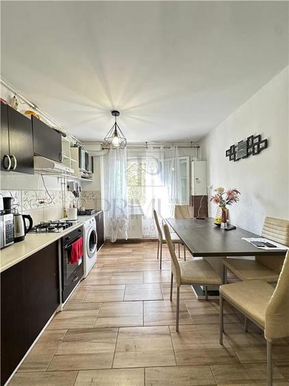 Gheorghe Lazar - 2 Camere - Centrala termica proprie - Etaj intermediar - 1