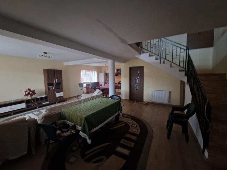Casa P+M la 7 km de Rm VALCEA Bujoreni-Olteni , garaj - 3
