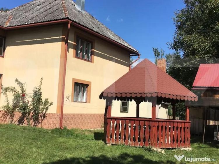 Casa spatioasa cu 4 camere, orasul Campeni - 12