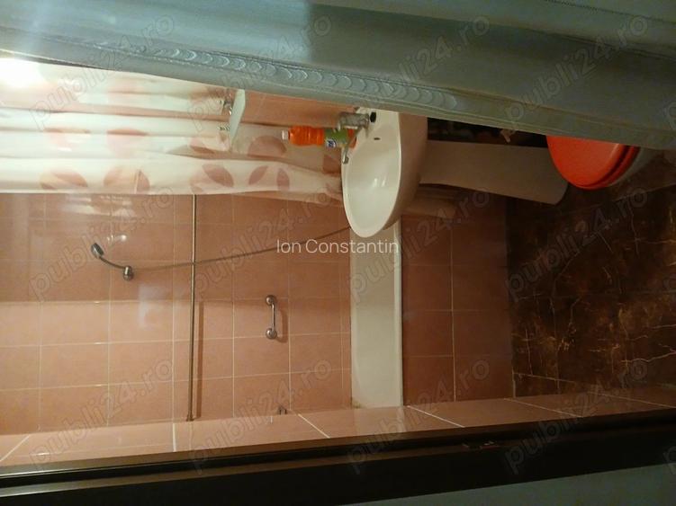 Particular,persoana fizica Vind apartament 2 camere et 5 din 10 Luica