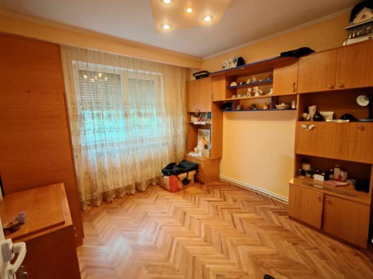 Apartament 3 camere Micro 38 - 2