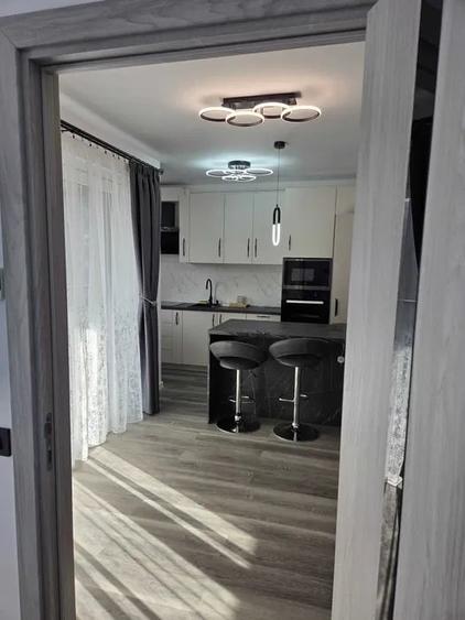 Apartament cu 2 camere, 53,5 mp, balcon, Columna Residence - 5