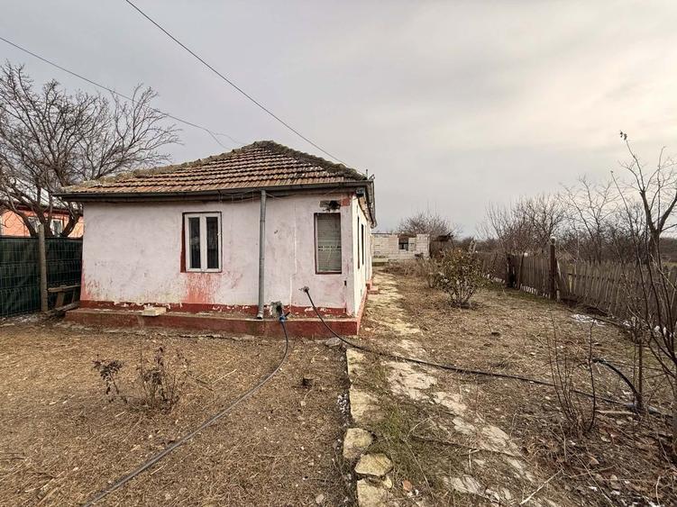 Casa in Sageata pe ulita 100dempina lasosea. - 3