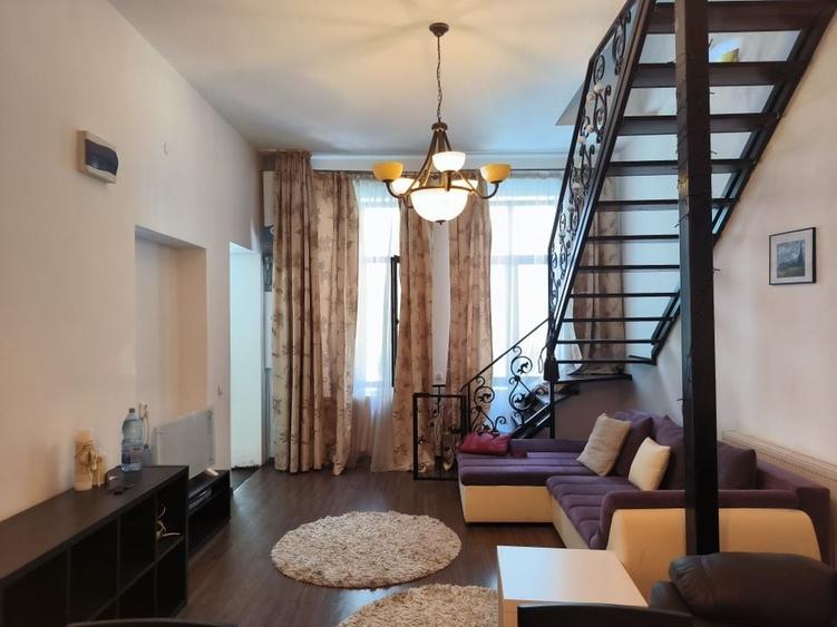 De v&acirc;nzare duplex pe strada Occidentului - 14