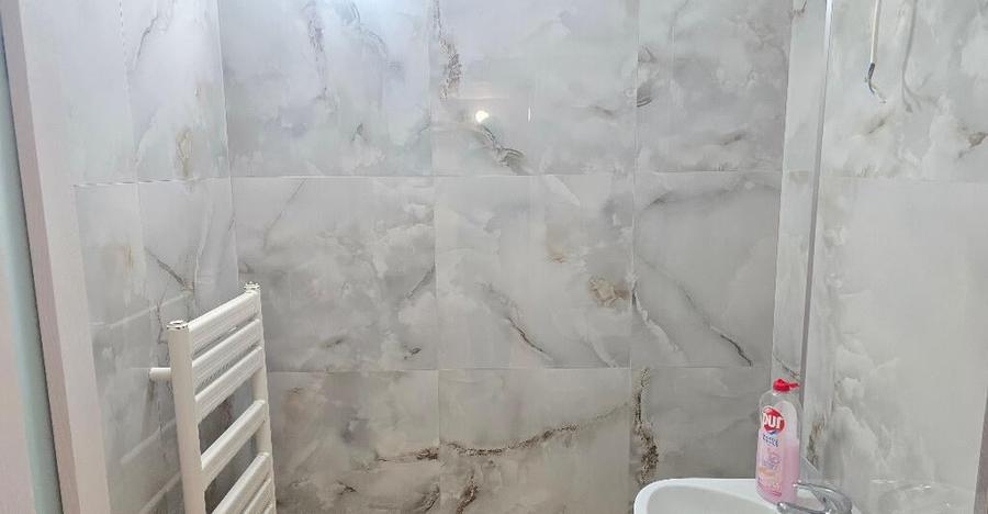 Vand apartament 4 camere decomandat in Deva, zona 22 Decembrie - 17