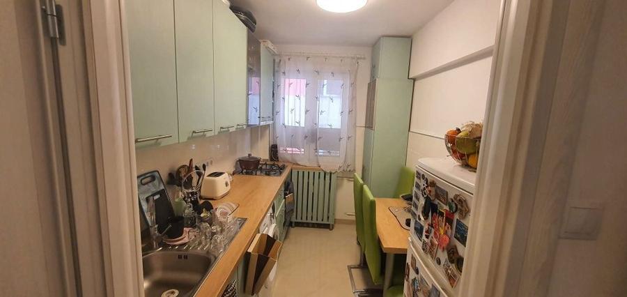 Inchiriere apartament sector 2 - 1