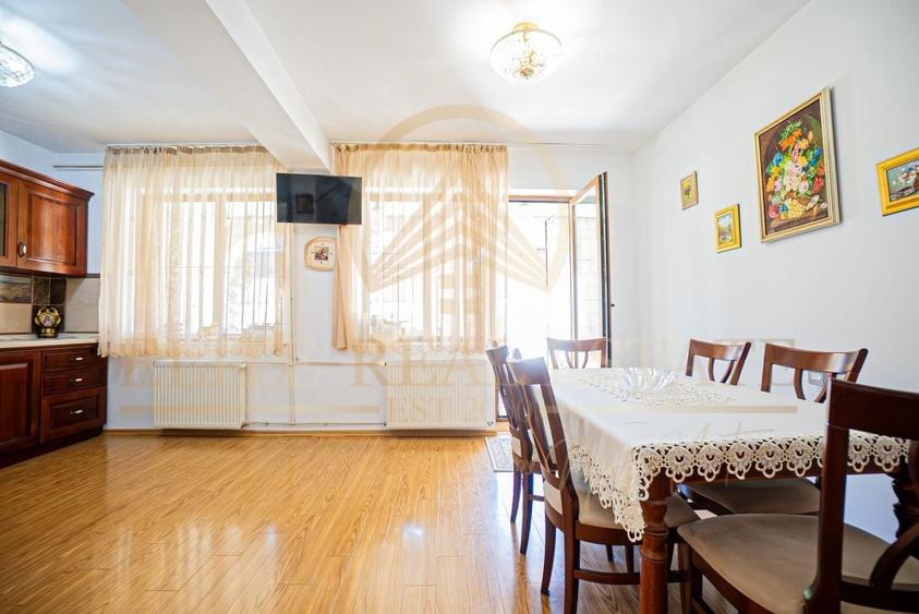 Ovidiu Sud - Zona premium - Vila impozanta, curte mare, garaj, terasa! - 10