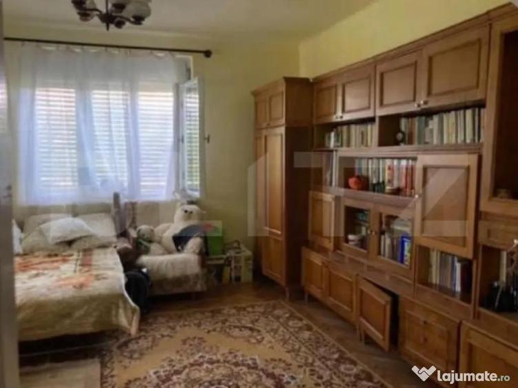 Casa de vanzare, cu 6 camere, 218,44 mp, zona Tasnad - 3