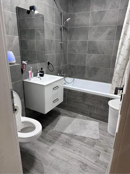 Vand apartament doua camere - 2