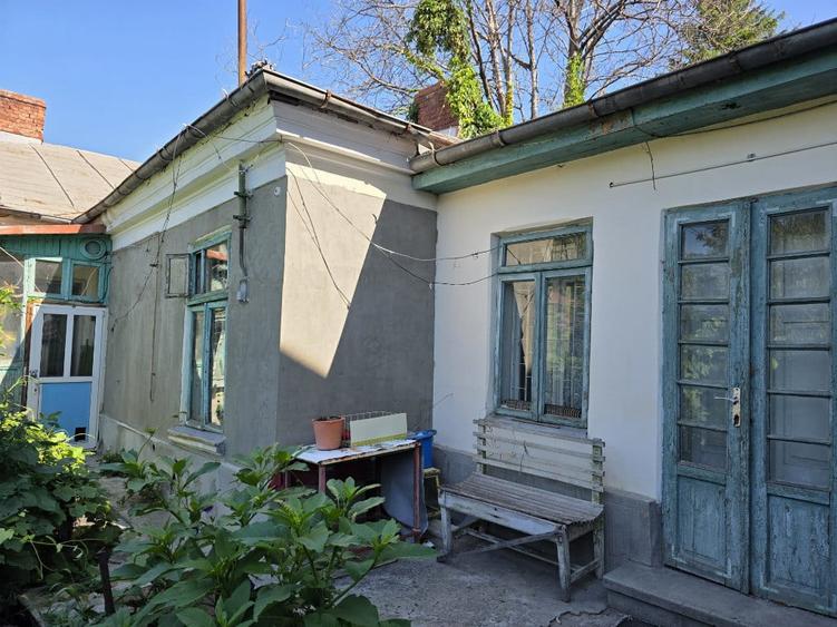 Persoana fizica vand teren+casa Copou Iasi - 1