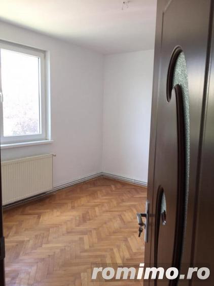 Apartament cu 2 camere de vanzare, etaj intermediar, Dealul Florilor - 5