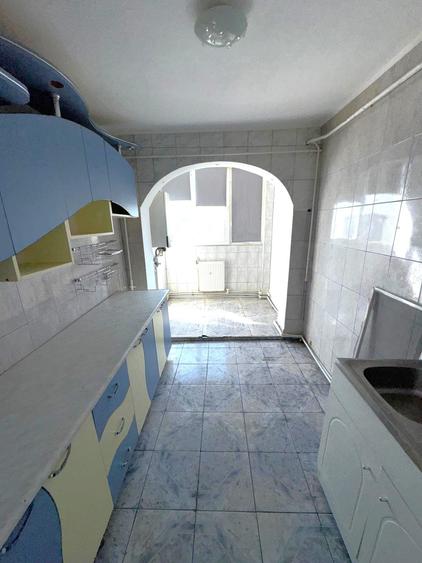 68.ooo euro, apartament 3 camere, decomandat, Micro 16 - 5