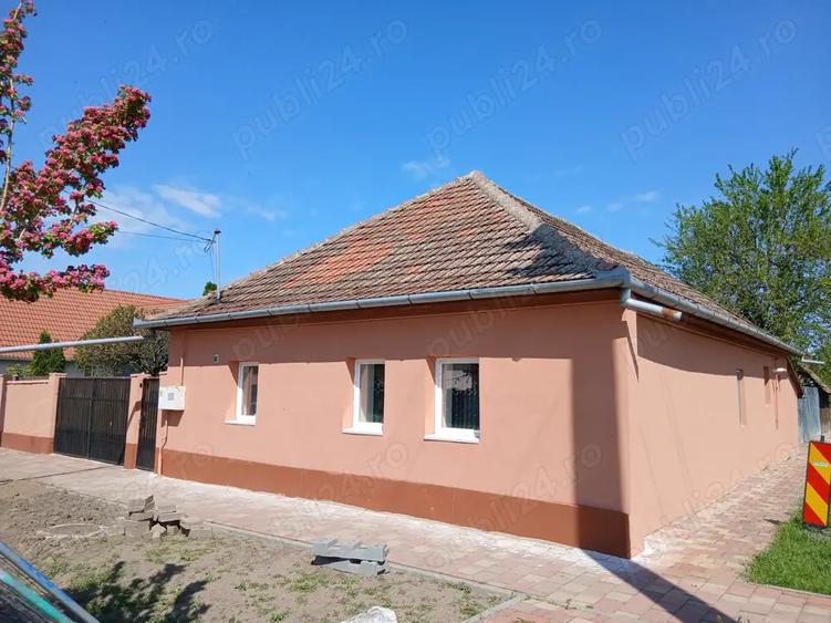 Casa de Vanzare Sannicolau Mare - 2