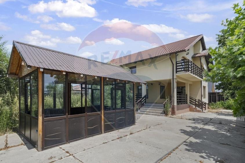 Casă individuală luminoasa cu 6 camere, cu grădină de 572 mp in Gulia - 2