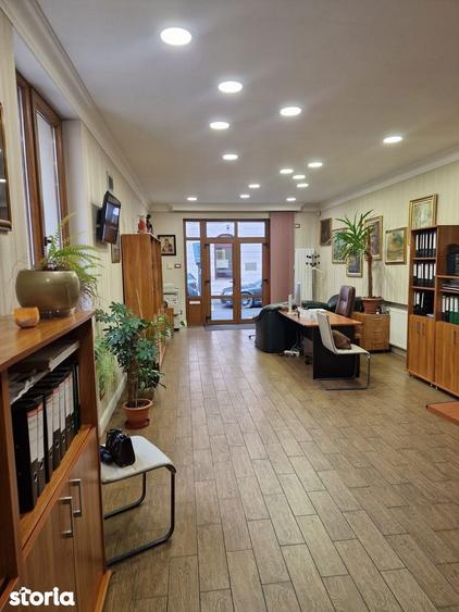 Spatiu de birouri ultracentral, strada Eroilor!! - 9