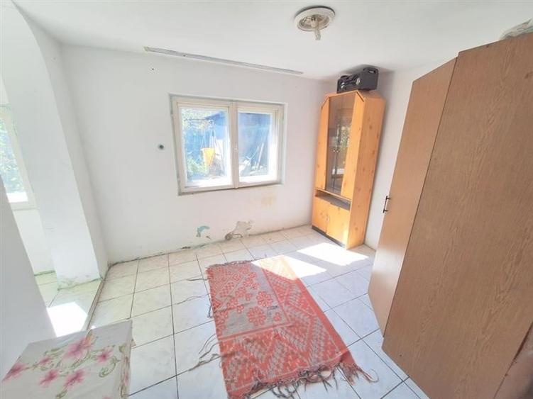 Teren 371 mp curti constructii+casa 5 camere si anexe, zona Izvoare - 9