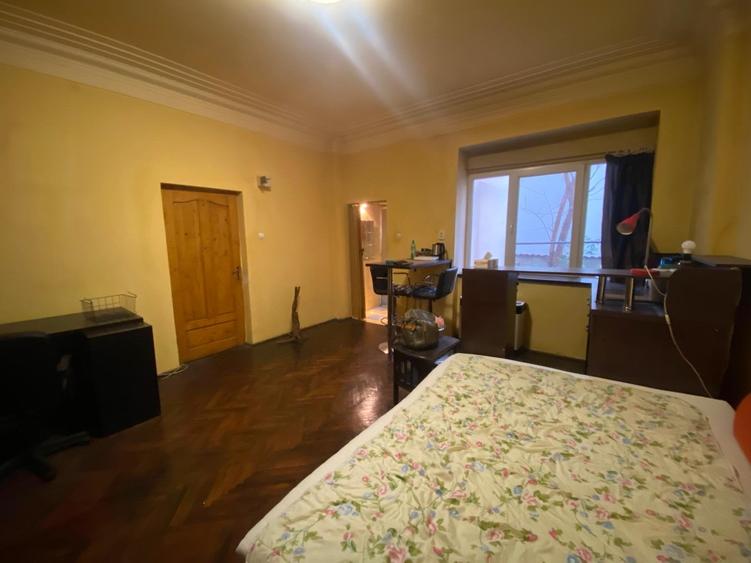 Vanzare garsoniera parter vila D+P+2 Cotroceni metrou Eroilor - 1