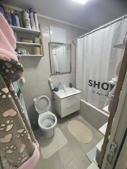 Garsoniera de vanzare, etaj intermediar, cart. 1 Mai - 7