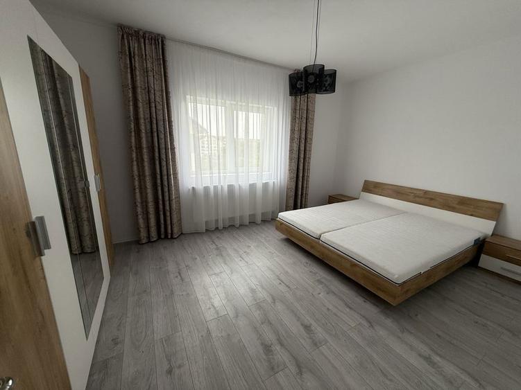 Inchiriez apartament - 3