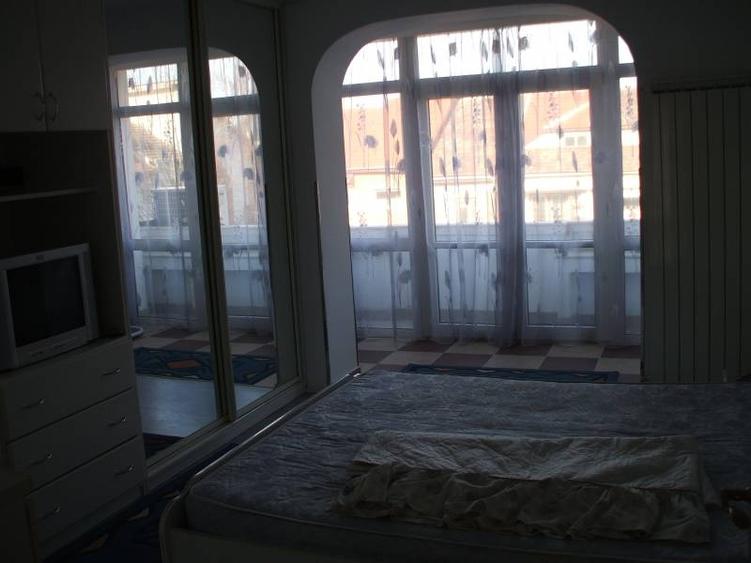 Apartament 4 camere pentru inchiriat - 3