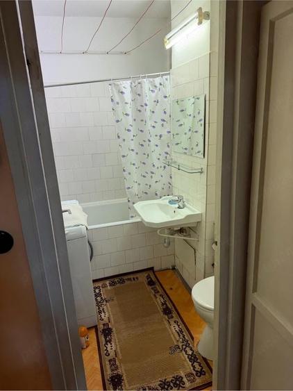 Vand apartam 3 cam. zona Rogerius - 4