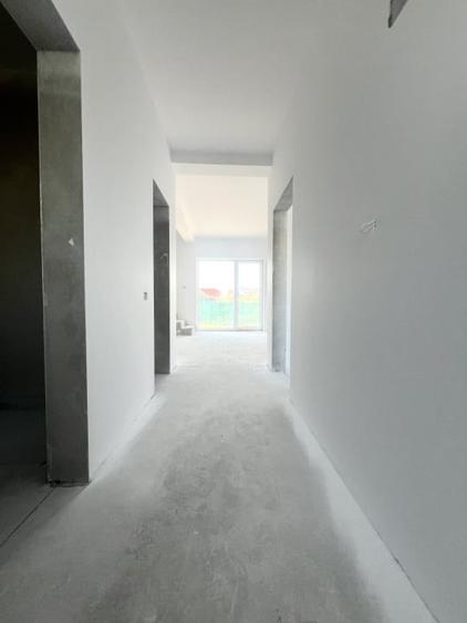 Triplex, 3 camere, 85mp utili, 320mp teren, curent trifazic - Sacalaz - 15