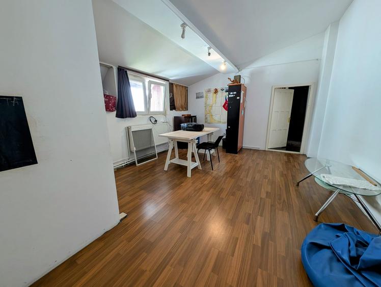 P+M Brancoveanu,aproape de metrou si parc,pretabil spatiu birouri/locuinta,5 cam - 6