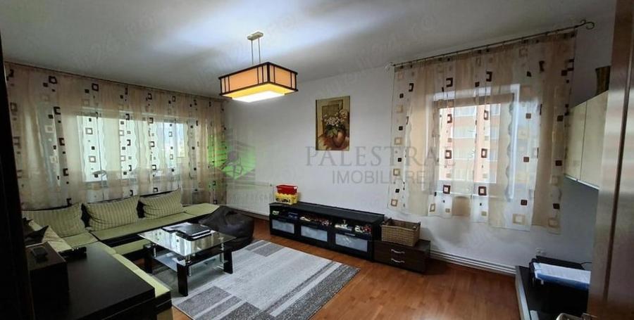 Apartament 3 camere Scriitorilor decomandat, etaj intermedia - 1