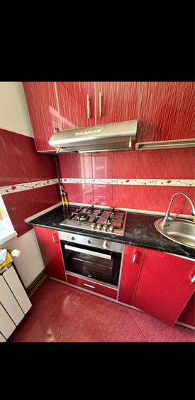 Vand apartament cu 3 camere decomandat - 1
