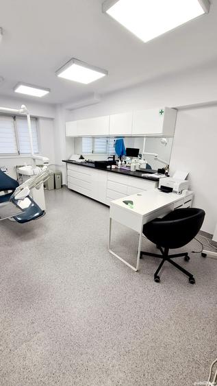 Cabinet medical stomatologic implantologie de inchiriat la Pia?a Muncii Intersec?ia Decebal Calara?i - 1