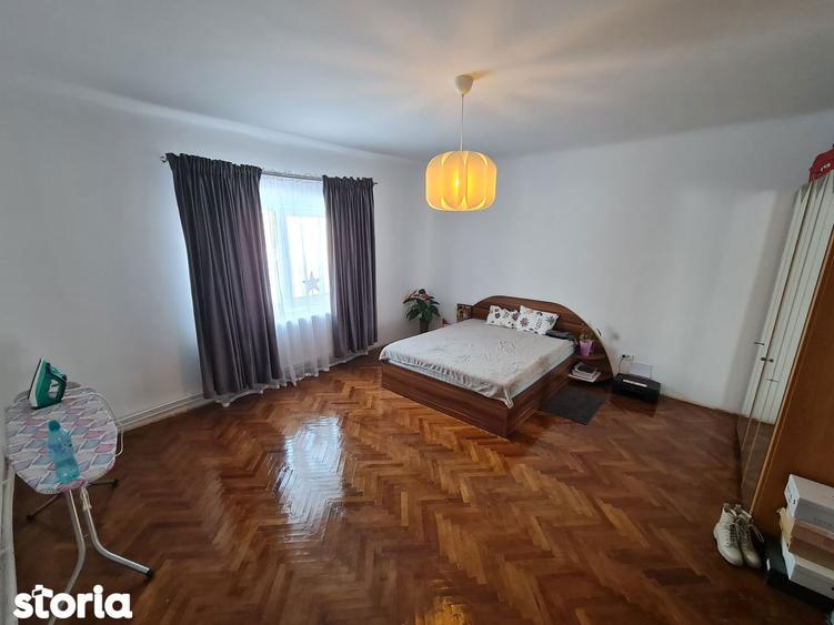 Casa de Vanzare la Cheie in Orasul Ineu Jud Arad, Teren 1439 mp. - 14