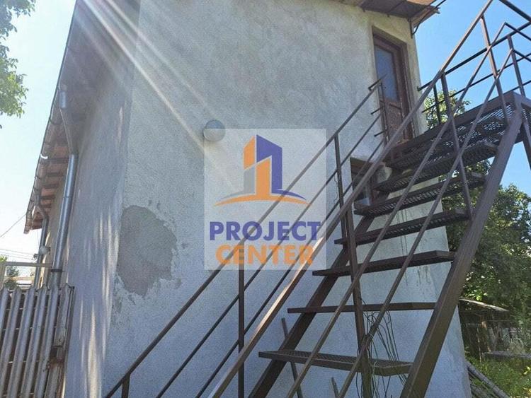 Casa cu 6 camere, pozitie centrala, 600 mp teren - 17