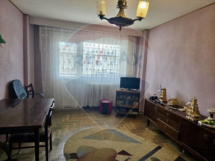 Apartament cu 3 camere decomandat de vanzare, zona Orizont - 7