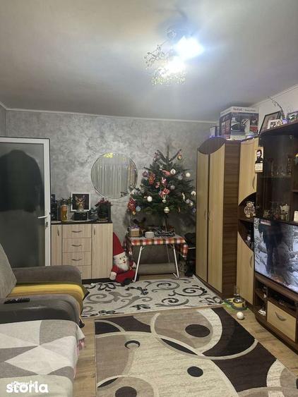 Campina - zona centrala - ap. 3 cam - mobilat/et.1 - 77500 Euro/Neg. - 5