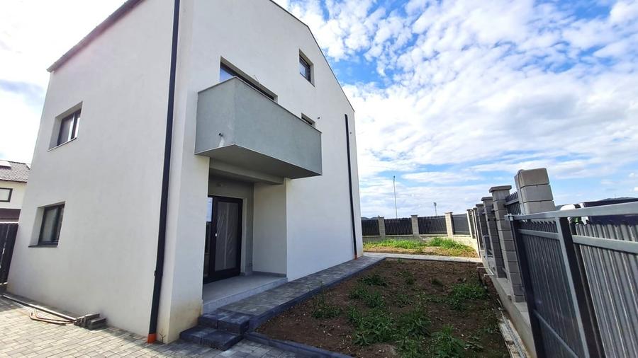 Duplex 140mp cu teren 260mp Selimbar - 1