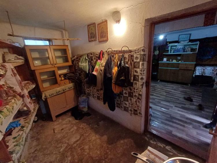 Vand casa, comuna Corbi, judetul Arges - 3